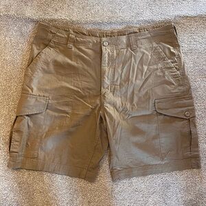 Mens Patagonia 9” Outdoor Cargo Shorts Size 38 NWOT